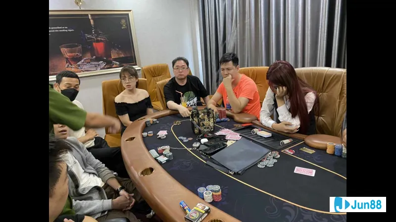 Ông trùm Poker nổi tiếng